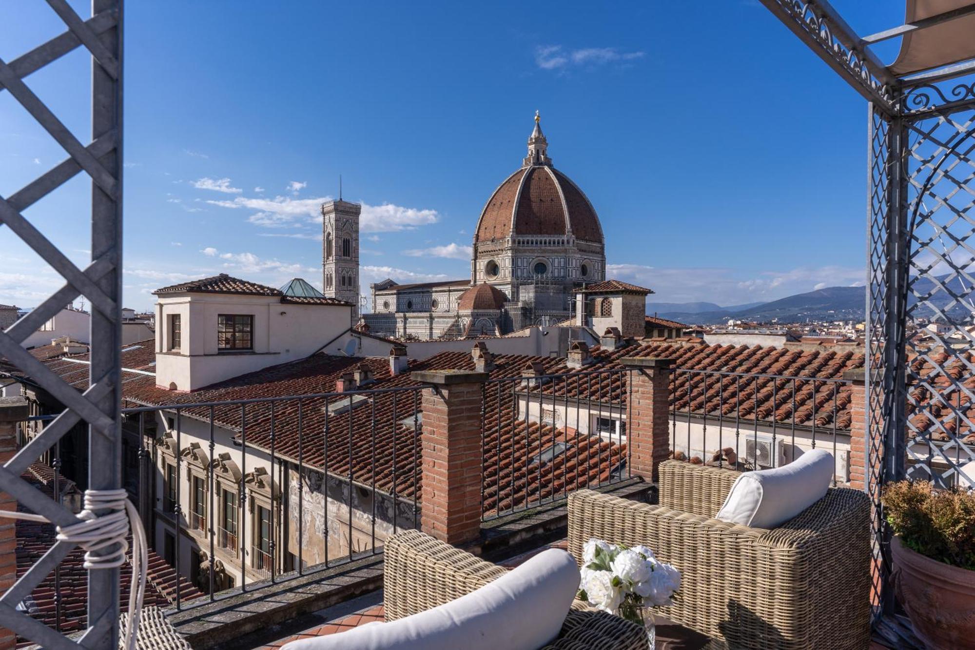 Futura Collection Terrace * Florencia